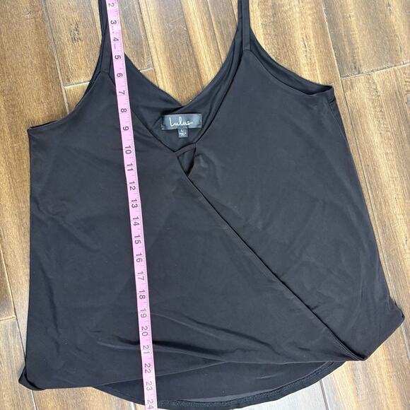Lulu's size L Black Sleeveless Wrap Camisole Thin Strap V neck Flowy Fit Keyhole - Picture 6 of 9